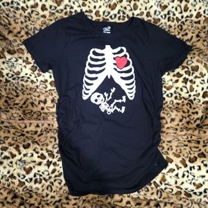Halloween Maternity shirt - size large
